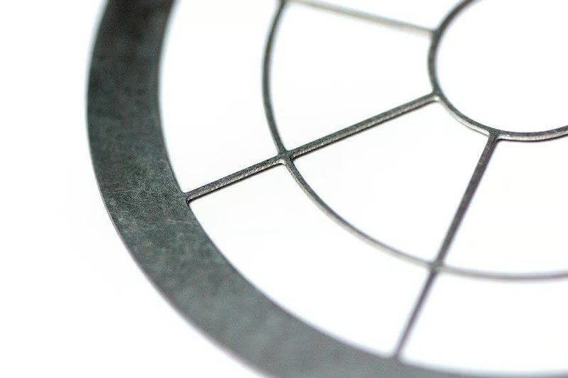 Geätzter Ring mit feinen Speichen, Makroaufnahme